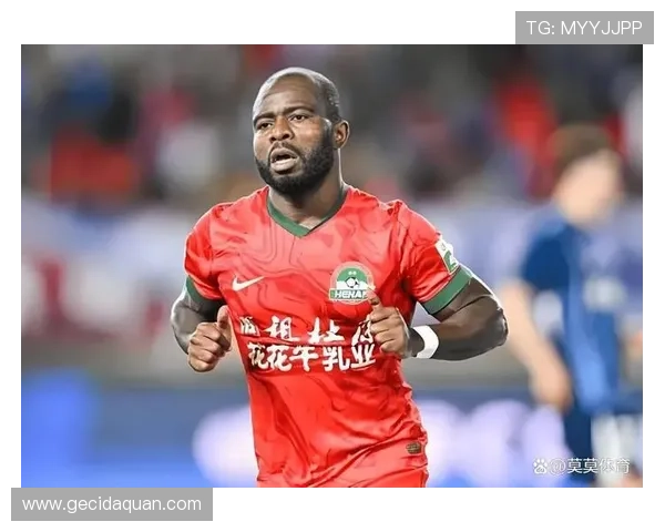 阿奇姆彭现身英博贺岁迎新春片