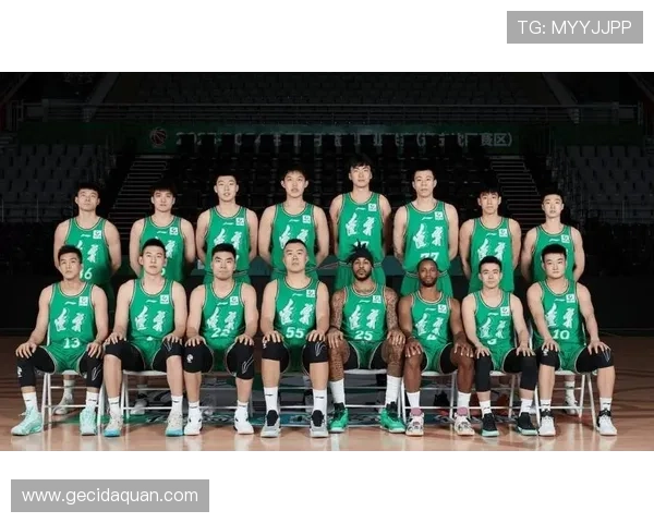 辽宁两新外援合力攻守 哈维三分布罗金顿爆发 辽宁两新外援合力攻守 哈维三分布罗金顿爆发