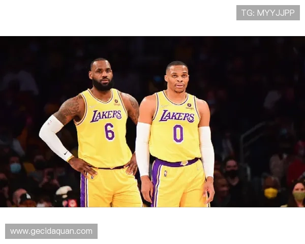 超越老库里黄蜂三分再创新高 超越老库里黄蜂三分再创新高